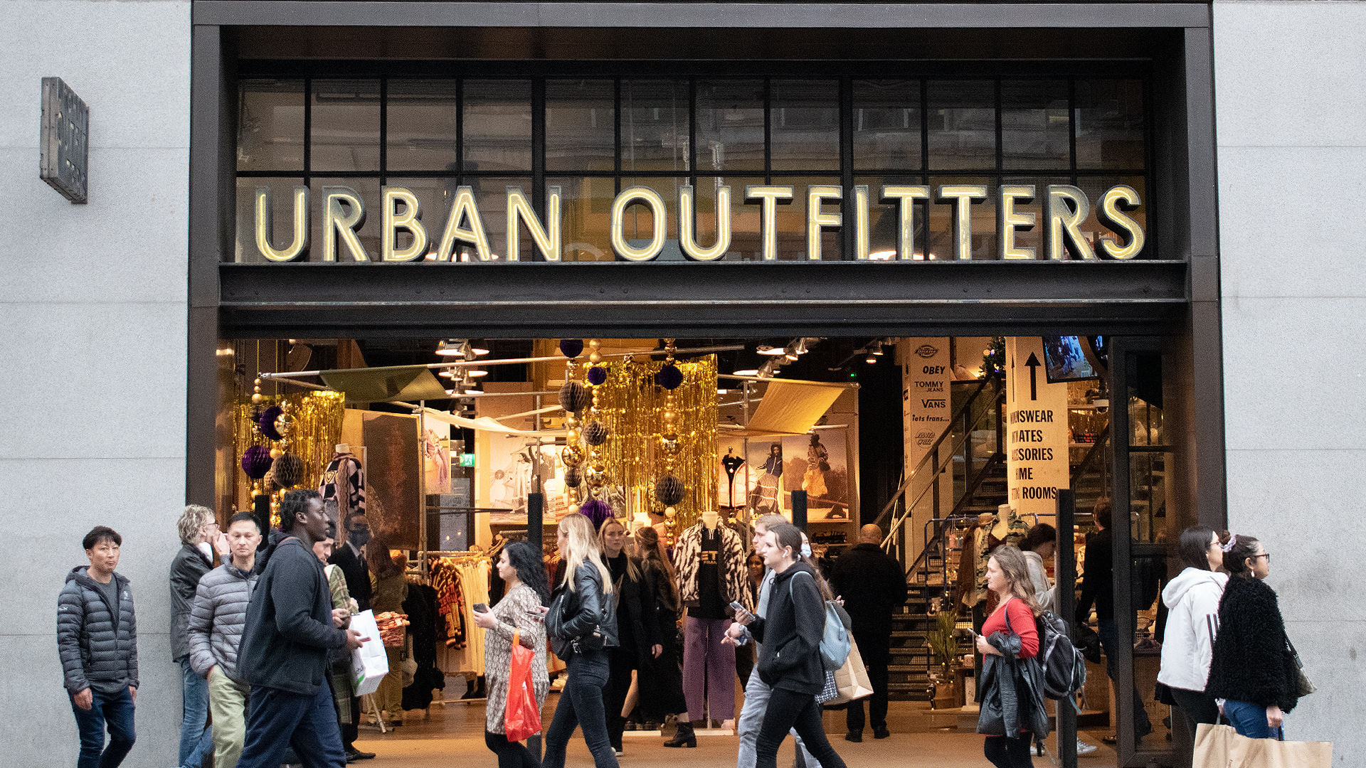Urban Outfitters sees record Q3 sales and profits - TheIndustry.fashion