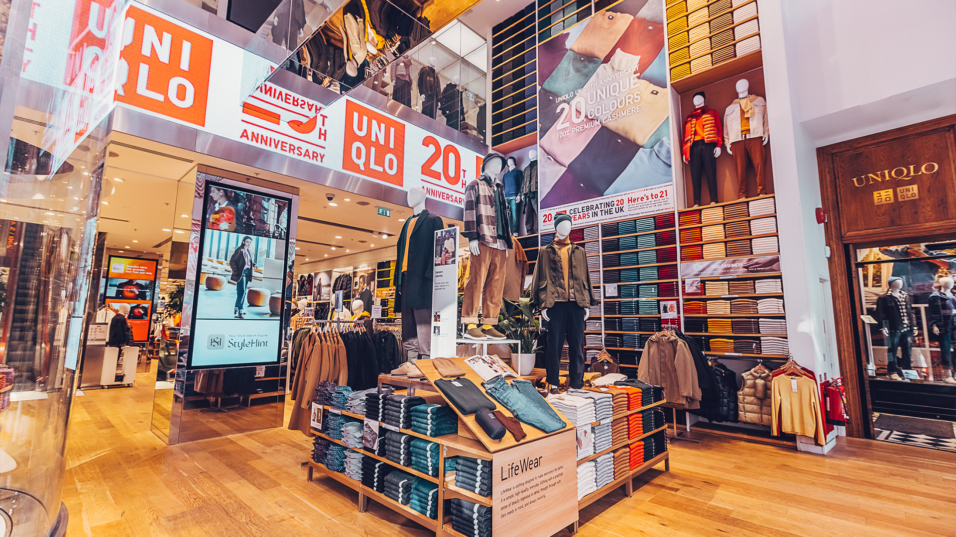 Eigendom Verstelbaar terugtrekken Uniqlo and Theory to open first joint Regent Street store this month -  TheIndustry.fashion