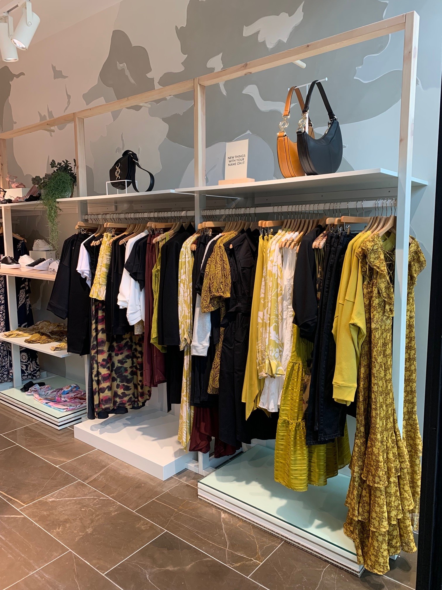 Ted Baker centre:mk