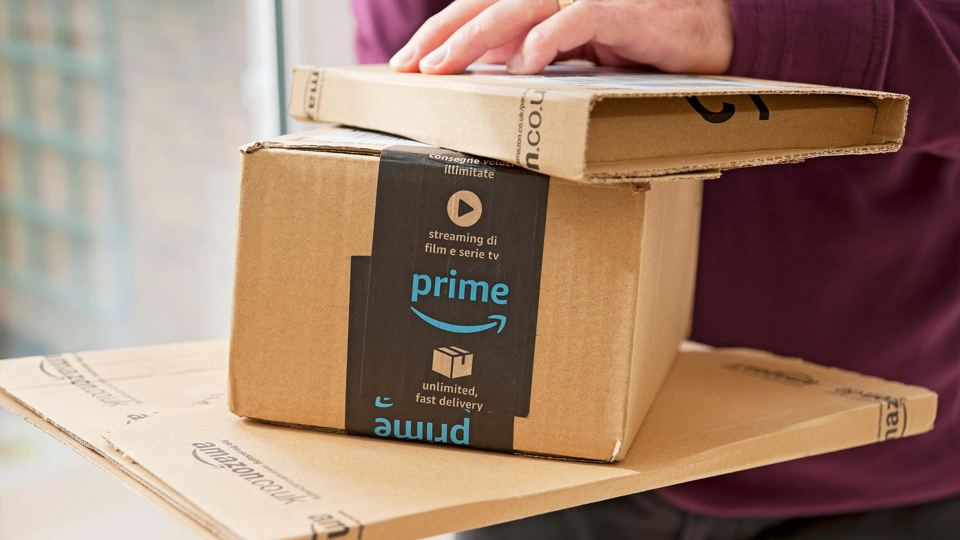 Amazon faces £900 million UK lawsuit for favouring its own products