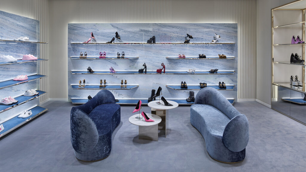 Versace reveals new flagship stores and roll out of fresh boutique concept TheIndustry.fashion
