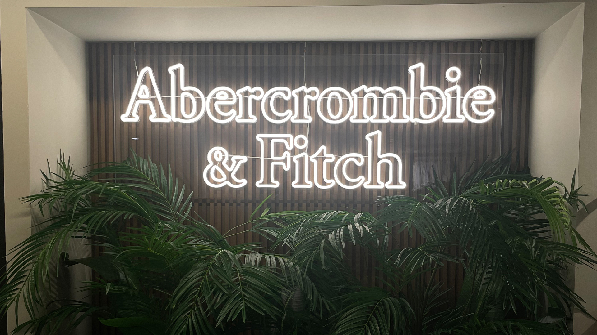 In Pictures Abercrombie & Fitch unveils new Carnaby Street store TheIndustry.fashion