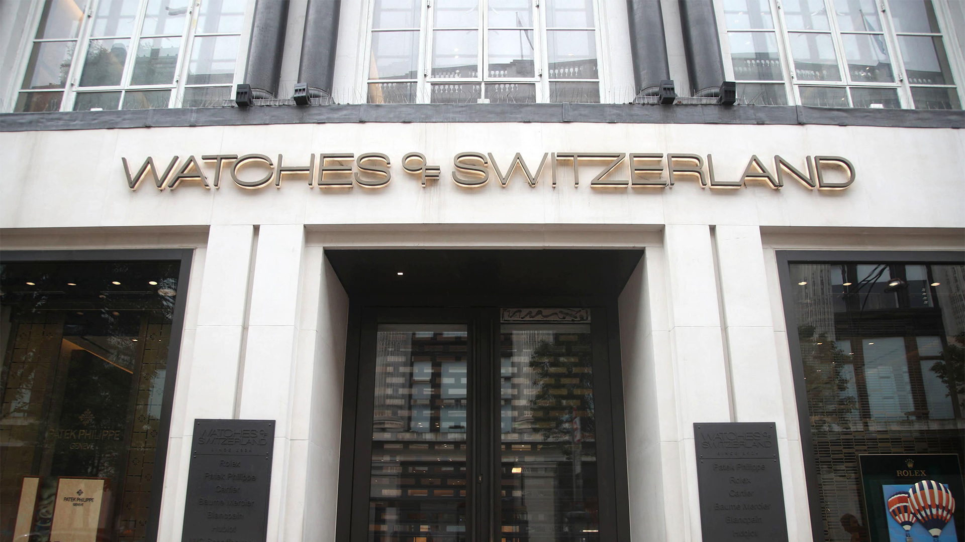 Shares plummet by a third as Watches of Switzerland slashes outlook – TheIndustry.fashion