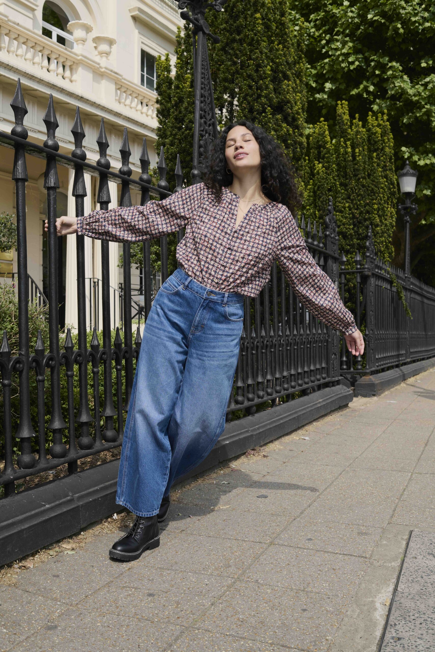 FatFace unveils new V&A collaboration collection with Pearl and Daisy Lowe  - TheIndustry.fashion
