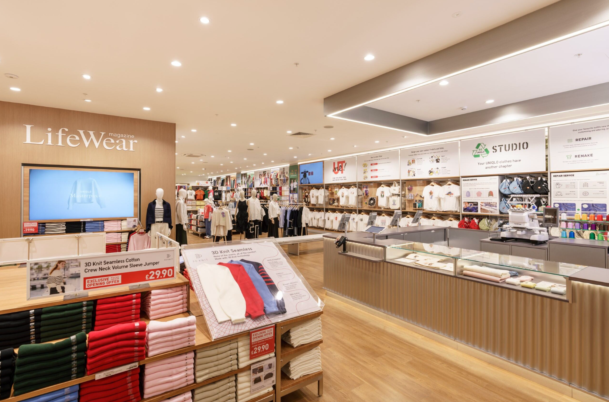 Uniqlo Bristol