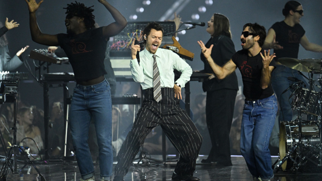 Harry Styles Wembley gigs set to spark £1bn spending boom as fans prioritise fashion